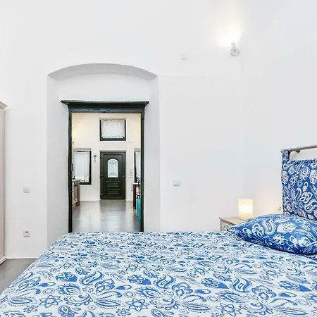 Casa D'argento Éxo Goniá